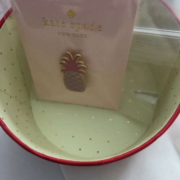 Kate Spade Pin - Picture 5 of 5
